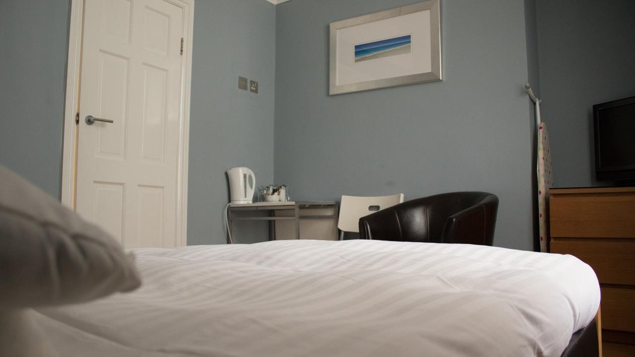 The Beach Pad Brighton Bagian luar foto