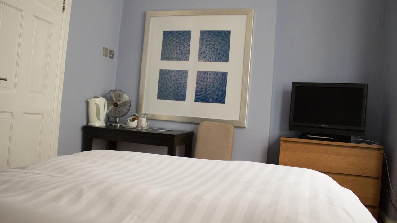 The Beach Pad Brighton Bagian luar foto