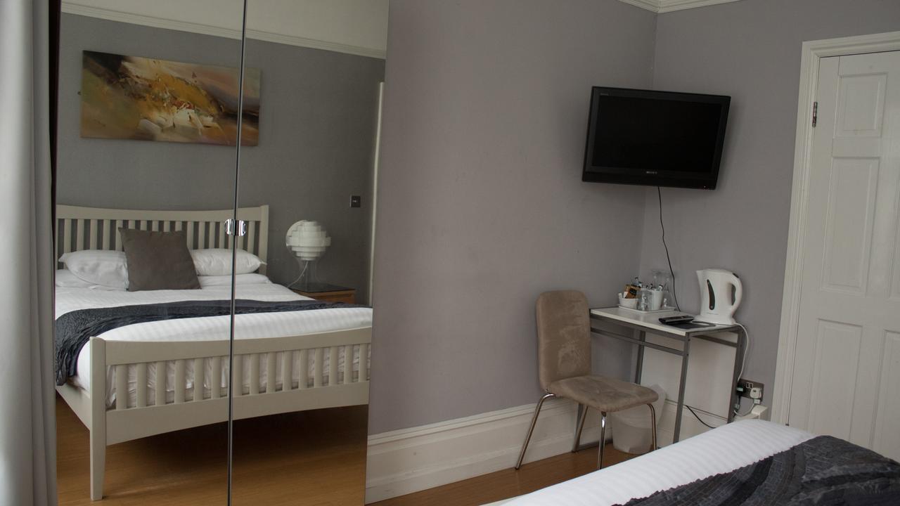 The Beach Pad Brighton Bagian luar foto