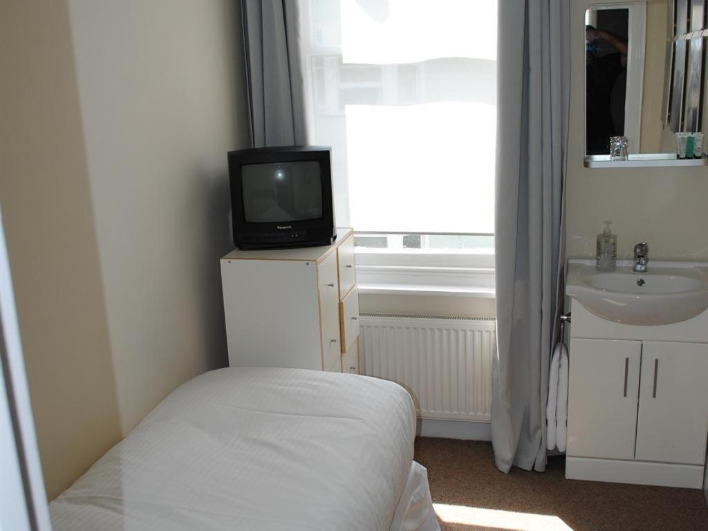 The Beach Pad Brighton Bagian luar foto